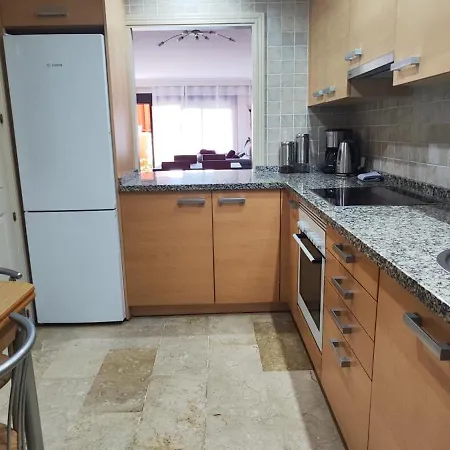 Jardines De Nueva Galera شقة إِستيبونا